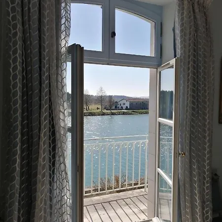 Chateau Du Bec Du Gave B&B