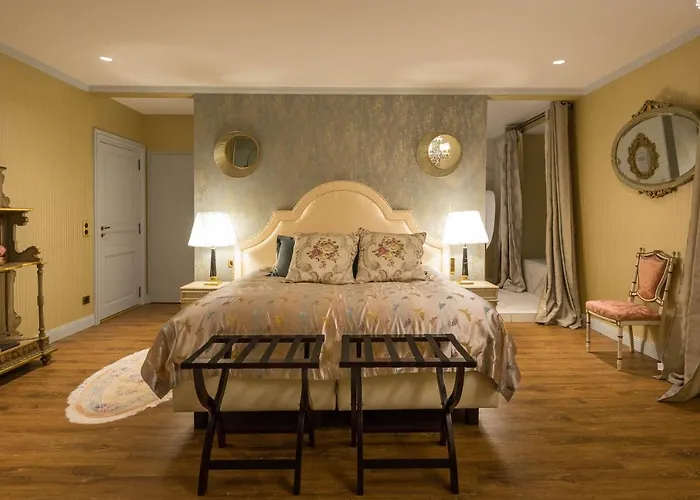 Chateau Du Bec Du Gave Couette-café