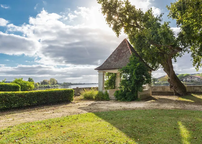 Chateau Du Bec Du Gave Couette-café Port-de-Lanne